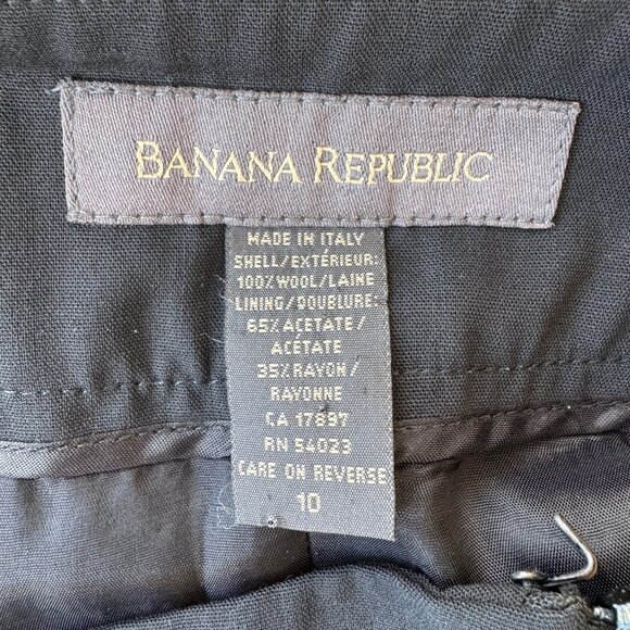 Banana Republic black pencil skirt - Picture 3 of 4